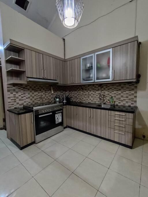 Niki Mawon Homestay Kejayan Exterior photo